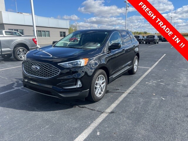 2023 Ford Edge SEL photo 4