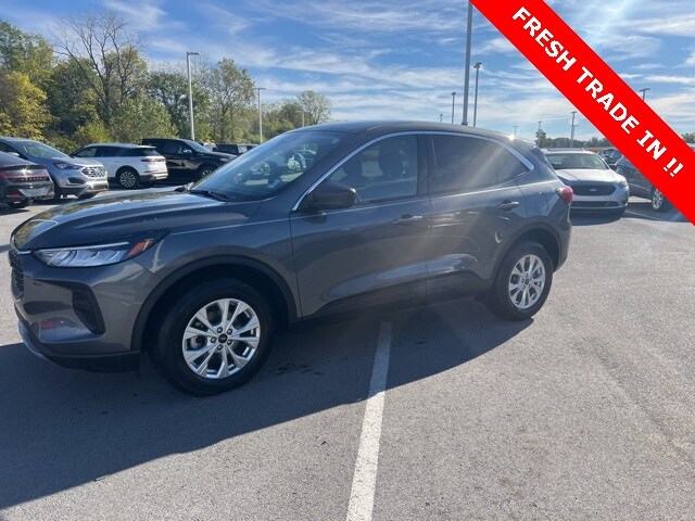 2023 Ford Escape Active photo 2