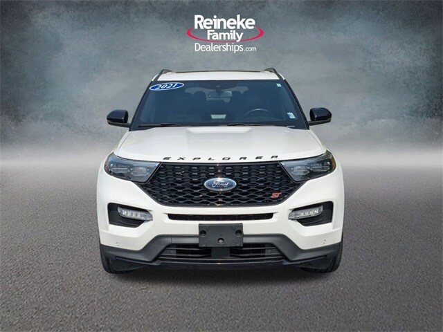 2021 Ford Explorer ST photo 2