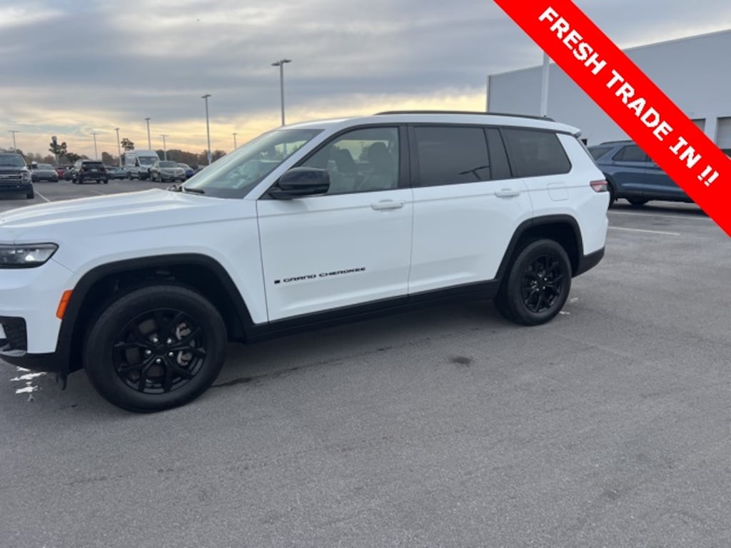 Used 2024 Jeep Grand Cherokee L Altitude SUV