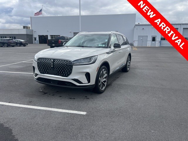 2025 Lincoln Aviator Premiere photo 4