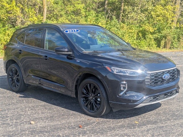 2023 Ford Escape ST-Line Elite photo 3
