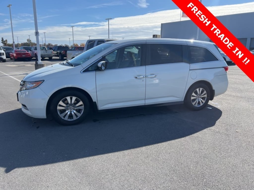 Used 2016 Honda Odyssey SE Minivan/Van