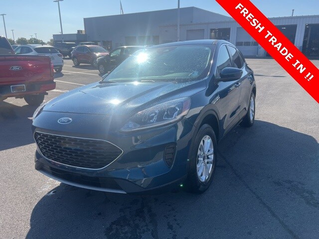 2020 Ford Escape SE photo 3