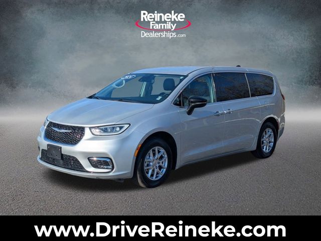 2024 Chrysler Pacifica