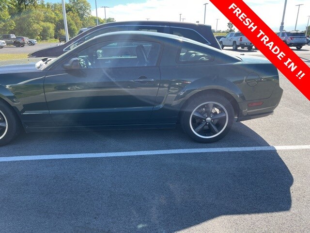 2009 Ford Mustang GT photo 4