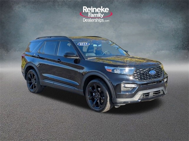 2023 Ford Explorer ST-Line photo 3