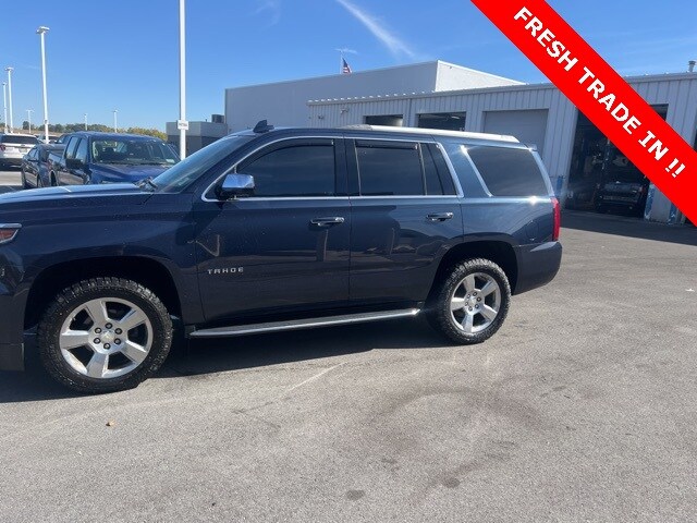2017 Chevrolet Tahoe Premier photo 2