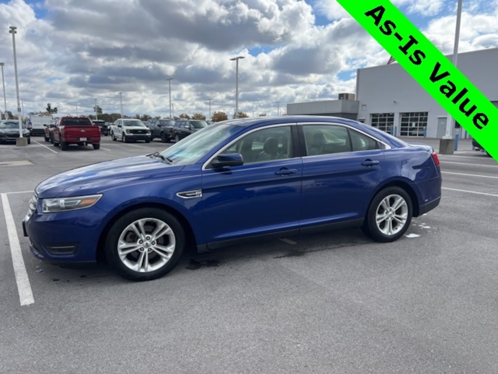 Used 2015 Ford Taurus SEL Sedan