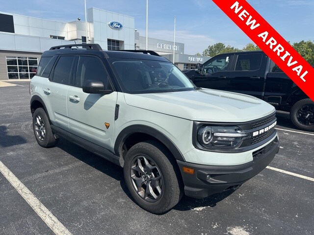 2022 Ford Bronco Sport Badlands photo 2