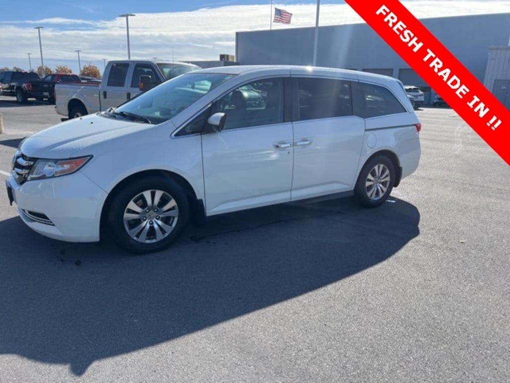 Used 2016 Honda Odyssey SE Minivan/Van