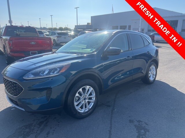 2020 Ford Escape SE photo 2