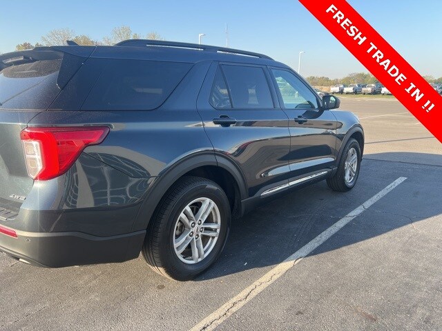 2023 Ford Explorer XLT photo 2