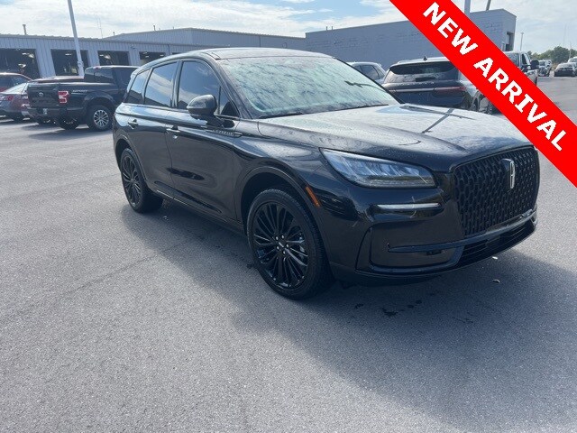2023 Lincoln Corsair Standard photo 4