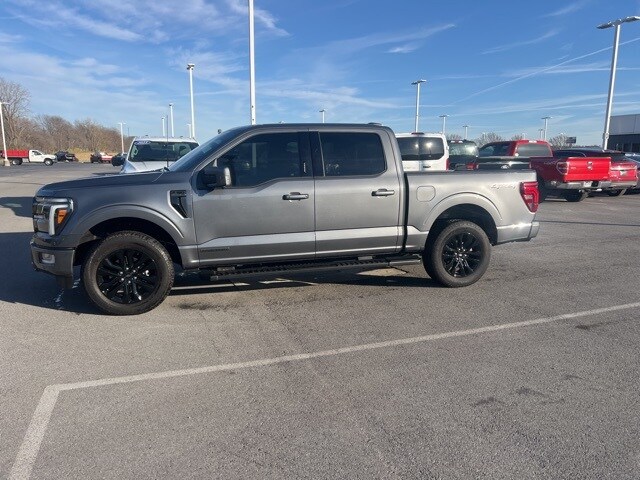 2024 Ford F-150 Lariat photo 2