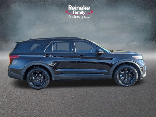 2023 Ford Explorer ST-Line photo 4
