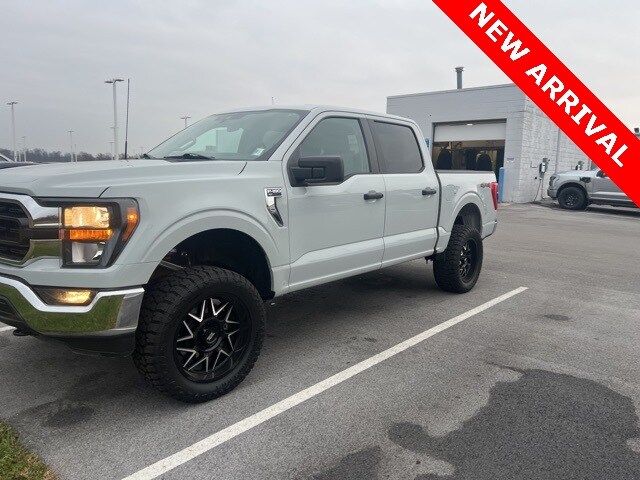 2023 Ford F-150 XLT photo 2