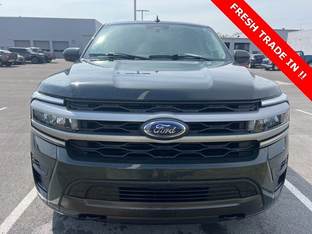 2022 Ford Expedition XLT photo 4