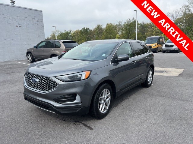 2024 Ford Edge SEL photo 3