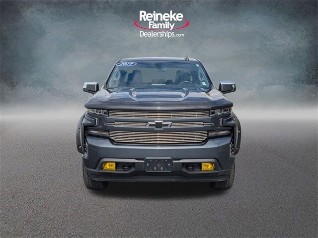 2019 Chevrolet Silverado 1500 RST photo 2