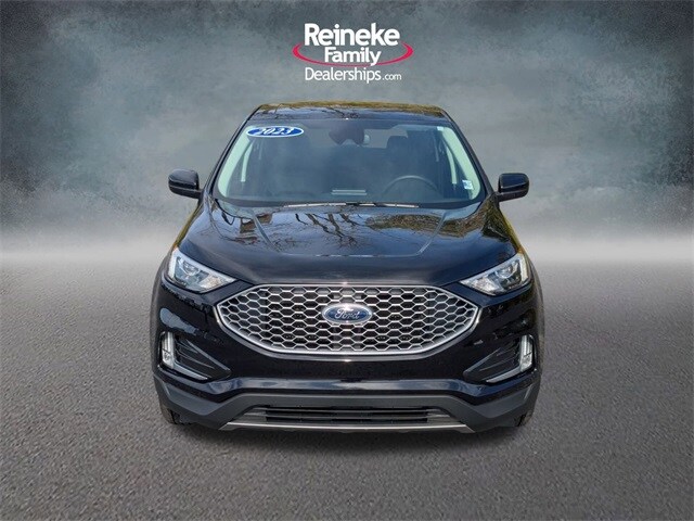 2023 Ford Edge SEL photo 2