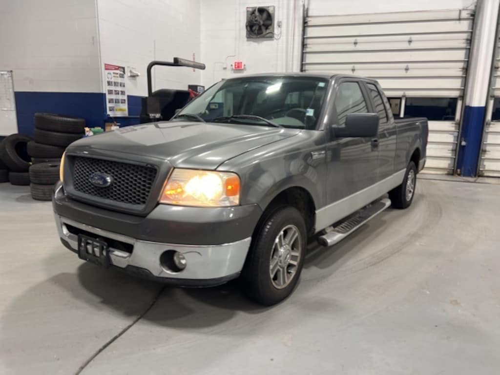 Used 2006 Ford F-150 XL Truck