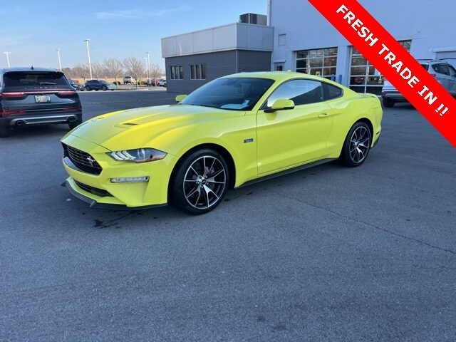 2021 Ford Mustang EcoBoost Premium photo 3