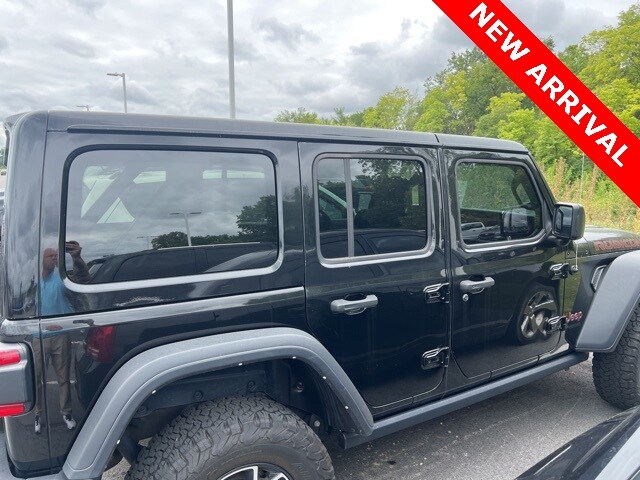 2022 Jeep Wrangler Unlimited Rubicon photo 2