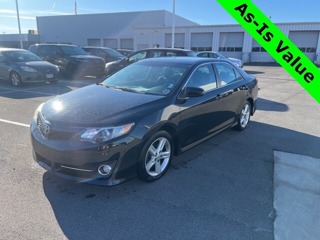 2014 Toyota Camry SE photo 3