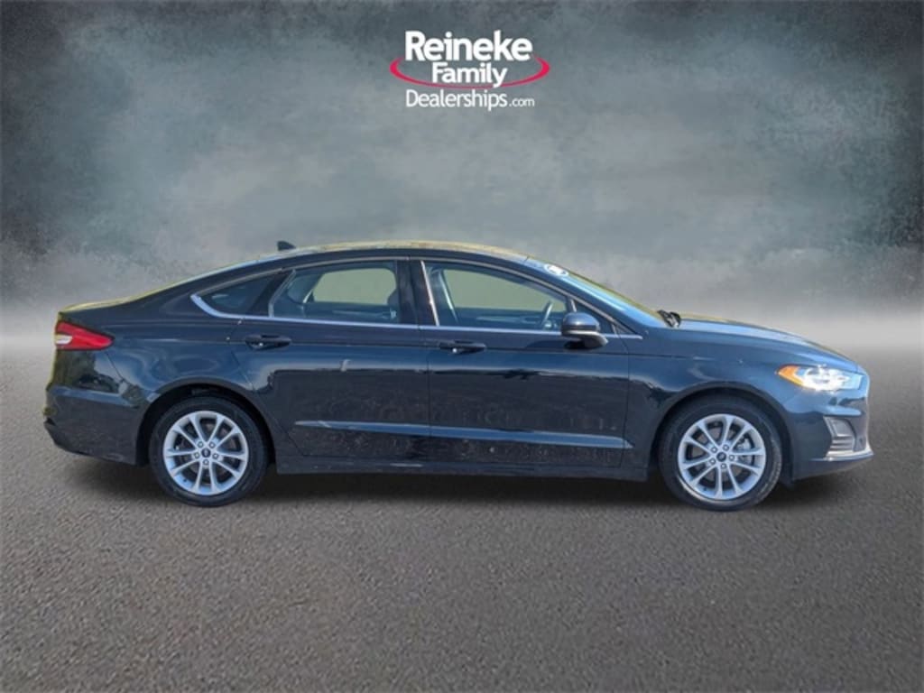Used 2020 Ford Fusion Hybrid SE Sedan