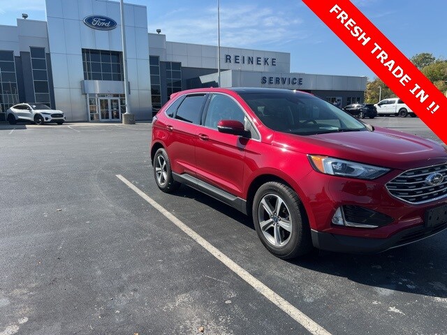 2020 Ford Edge SEL photo 2