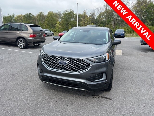2024 Ford Edge SEL photo 4