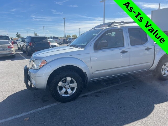 2013 Nissan Frontier SV photo 3