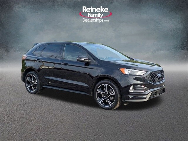 2023 Ford Edge ST photo 3