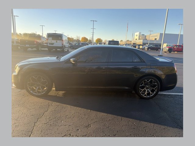 2016 Chrysler 300