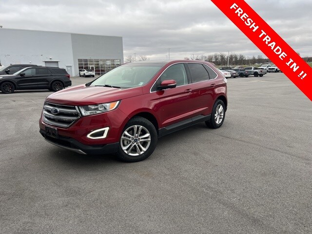 2016 Ford Edge SEL photo 2