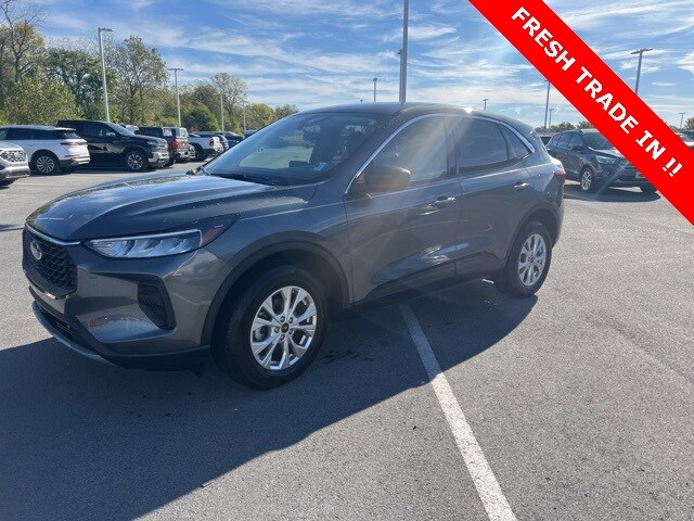 2023 Ford Escape Active photo 3