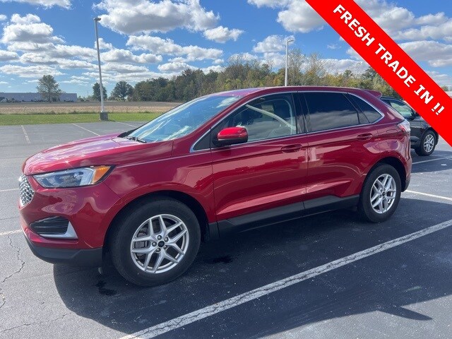 2023 Ford Edge SEL photo 2