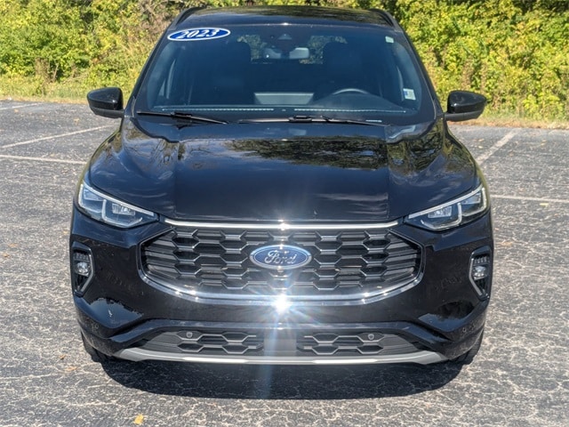 2023 Ford Escape ST-Line Elite photo 2