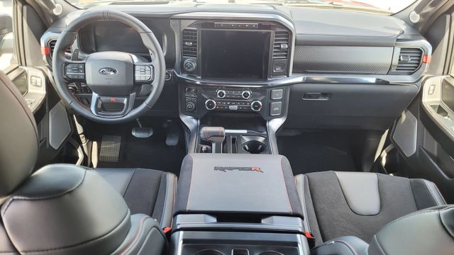 2026 Ford F-150 Raptor - Photo 17