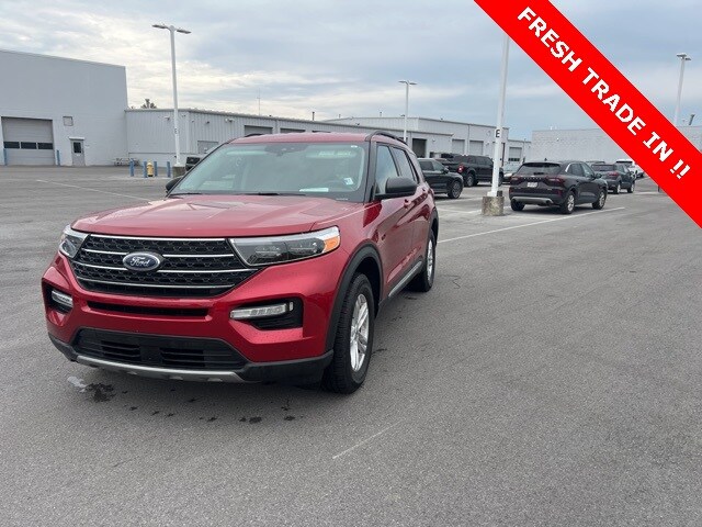 2023 Ford Explorer XLT photo 2