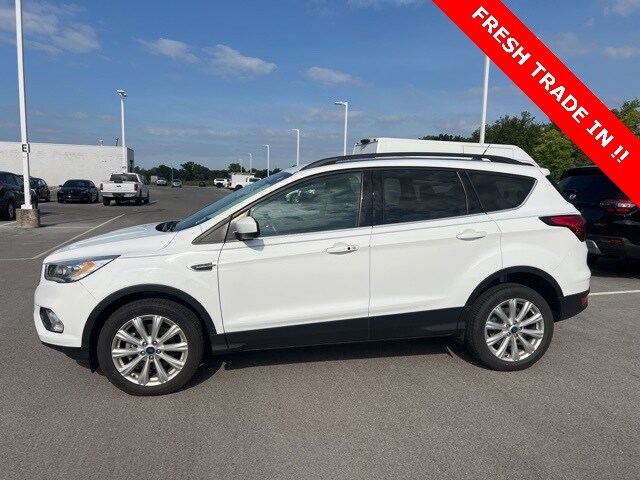 2019 Ford Escape SEL photo 4