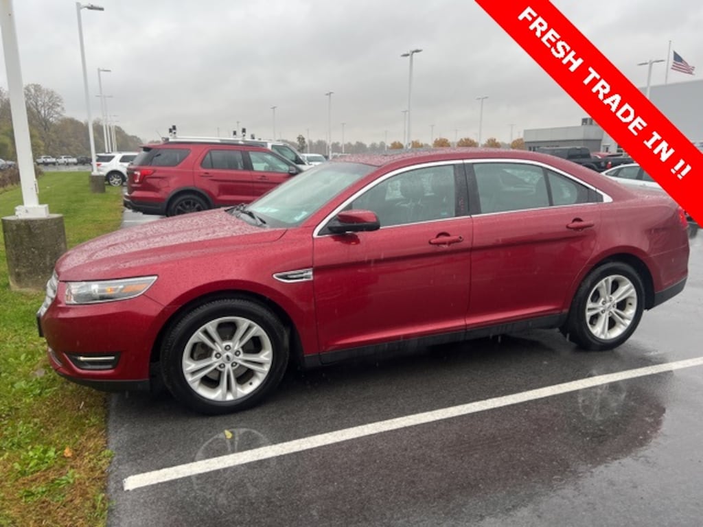 Used 2016 Ford Taurus SEL Sedan