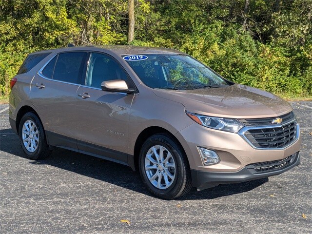 2019 Chevrolet Equinox LT photo 3
