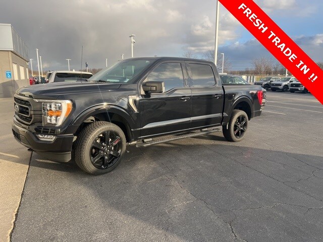 2022 Ford F-150 XLT photo 2