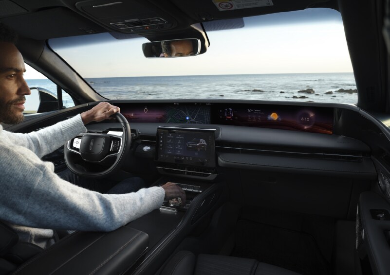 Rear seat legroom