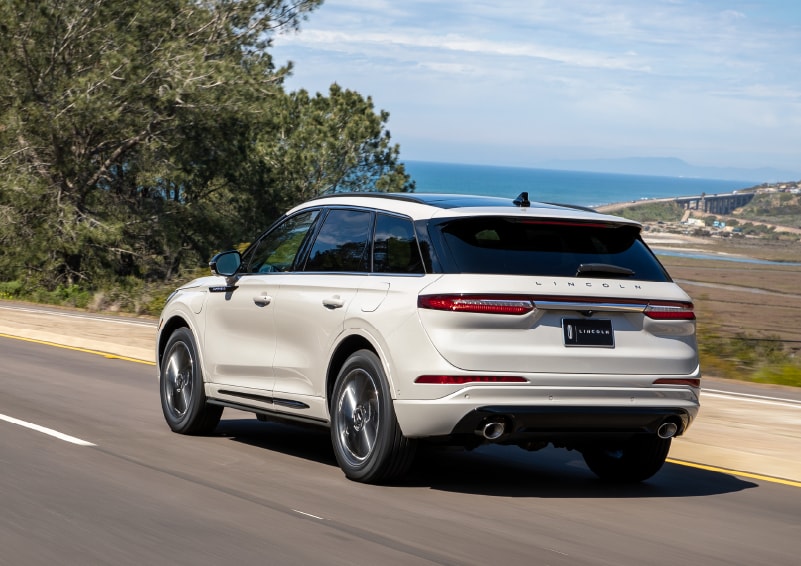  2025 Lincoln Nautilus: Performance, Safety, and Style Combined  thumbnail