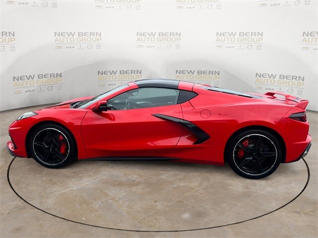2020 Chevrolet Corvette Stingray 3LT Coupe photo 2