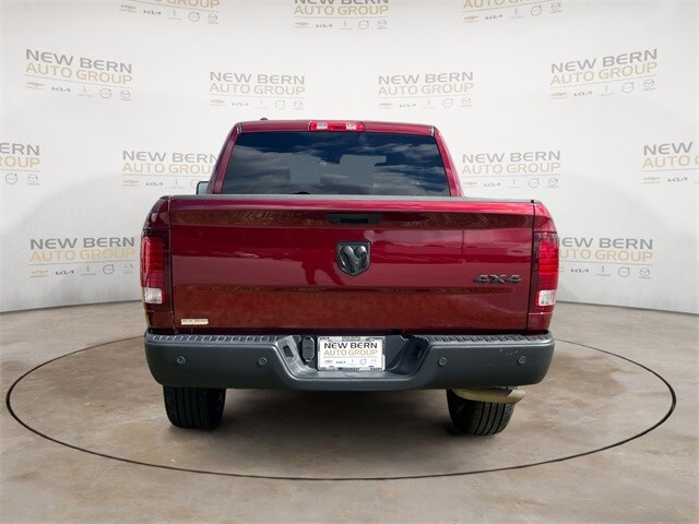 2024 Ram 1500 Classic Warlock photo 4