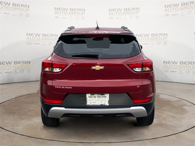 2023 Chevrolet Trailblazer LT photo 3
